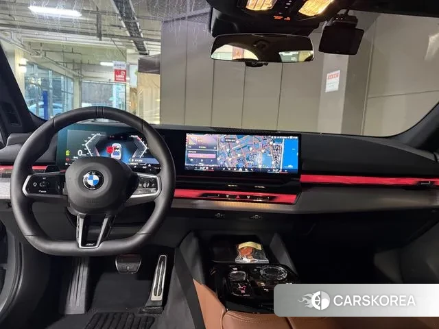 BMW 5 Series (G60) id 3609978 из Кореи 17