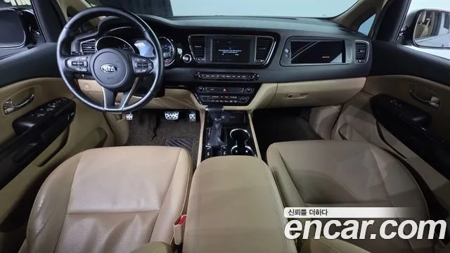 Kia The New Carnival id 2907843 из Кореи 17