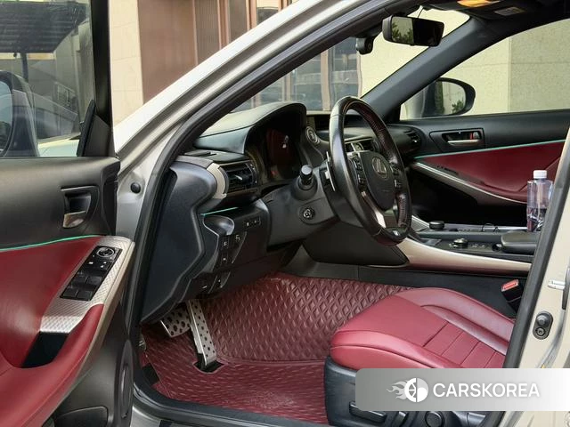 Lexus IS id 3888961 из Китая 20