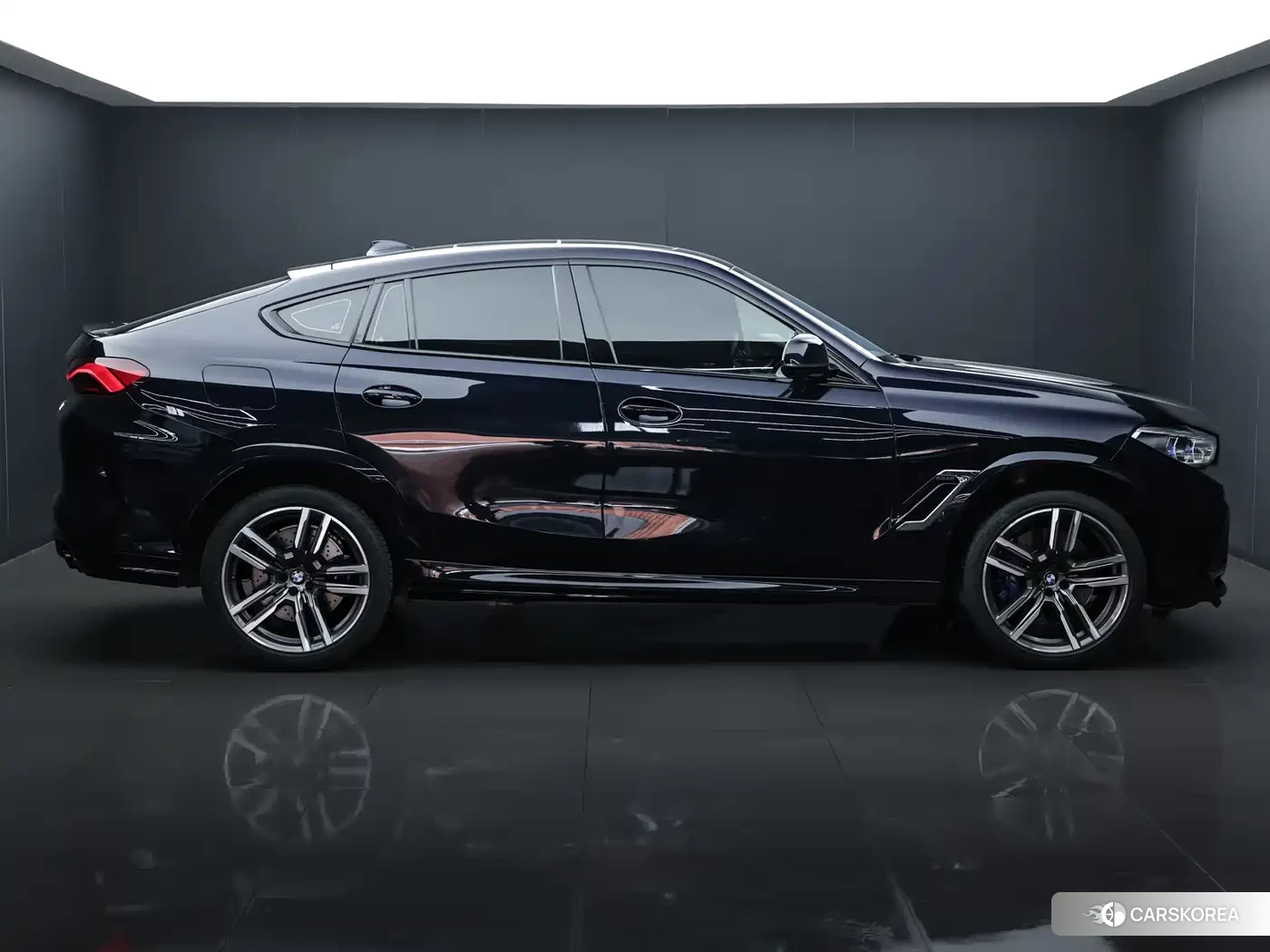 BMW X6 M id 4679842 из Китая 25
