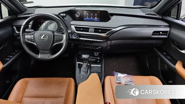 Lexus UX250h id 3013682 из Кореи 17