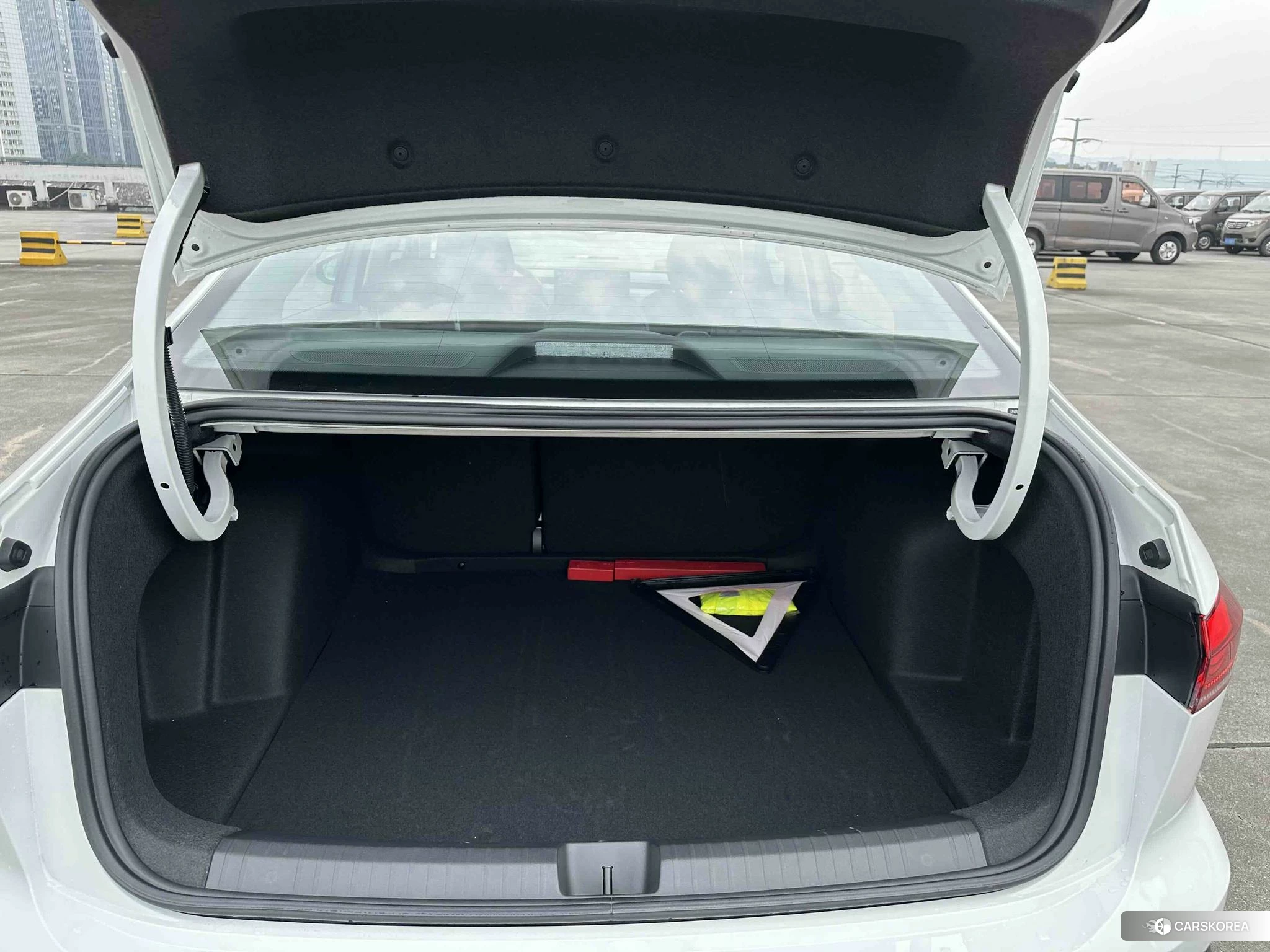 Volkswagen Sagitar id 4462092 из Китая 14