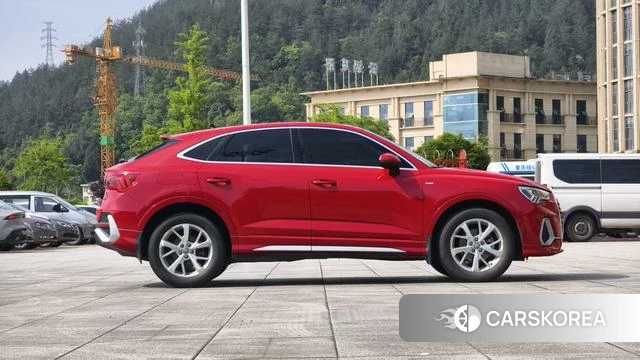Audi Q3 Sportback id 4260531 из Китая 19