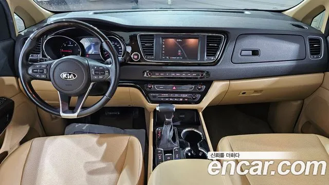 Kia The New Carnival id 2396936 из Кореи 17