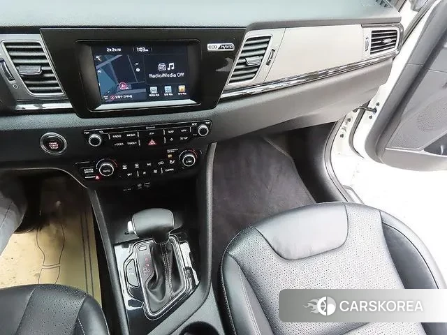 Kia Niro id 3647237 из Кореи 17