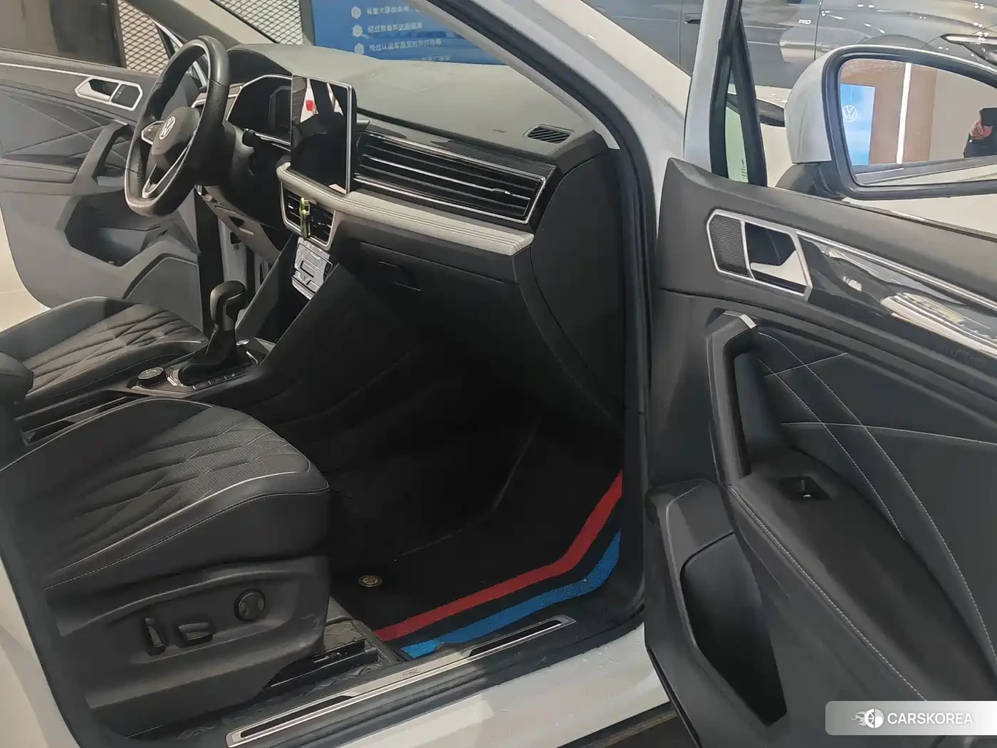 Volkswagen Tiguan L id 4565241 из Китая 9