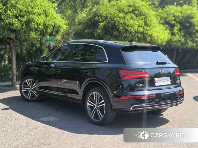 Audi Q5L id 4259415 из Китая 11