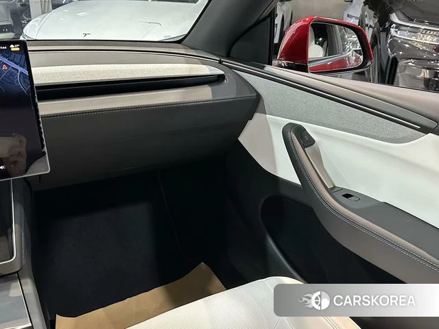 Tesla Model Y id 4228548 из Китая 12