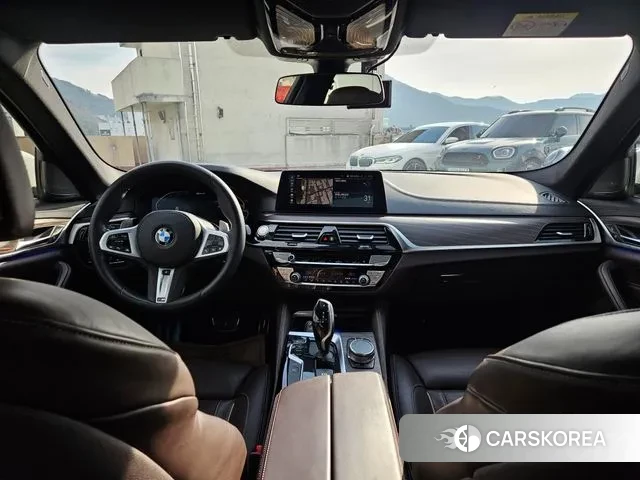 BMW 5 Series (G30) id 3544069 из Кореи 17