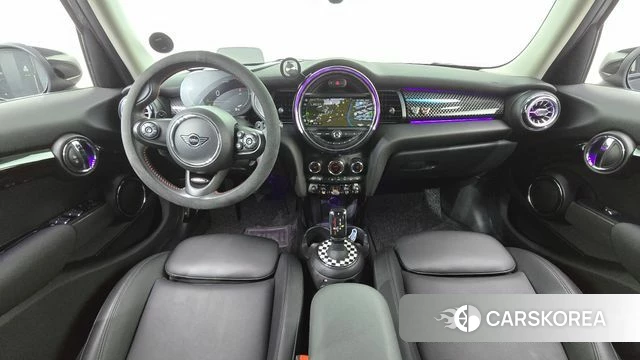 Mini Cooper S id 4693205 из Кореи 17