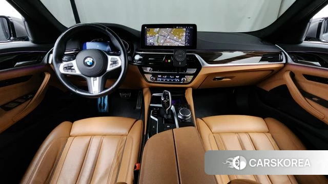 BMW 5 Series (G30) id 3843374 из Кореи 17