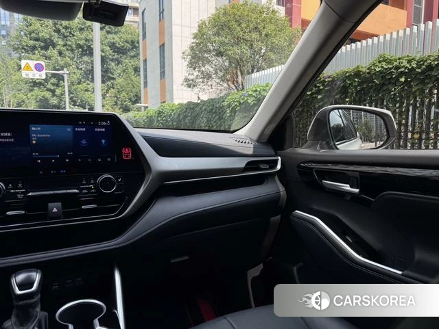 Toyota Highlander id 4215195 из Китая 19