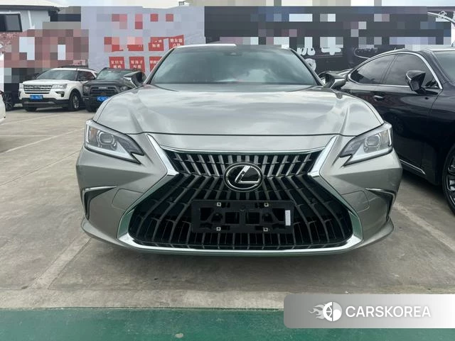Lexus ES id 4261324 из Китая 12