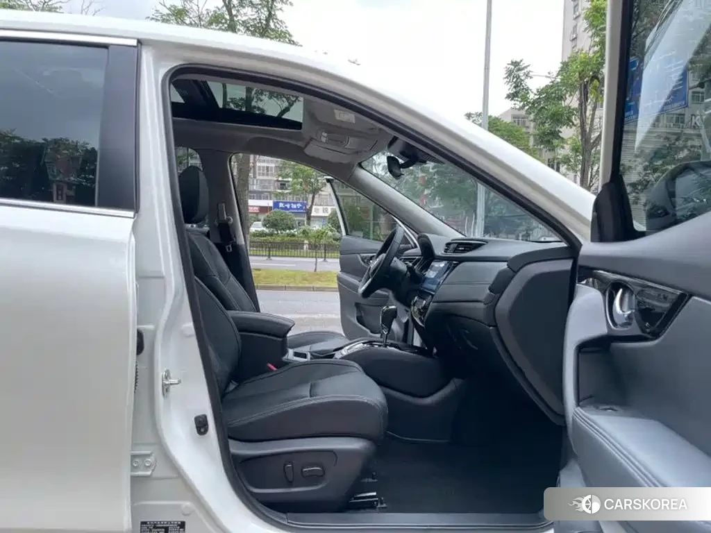 Nissan Qijun id 4654634 из Китая 16