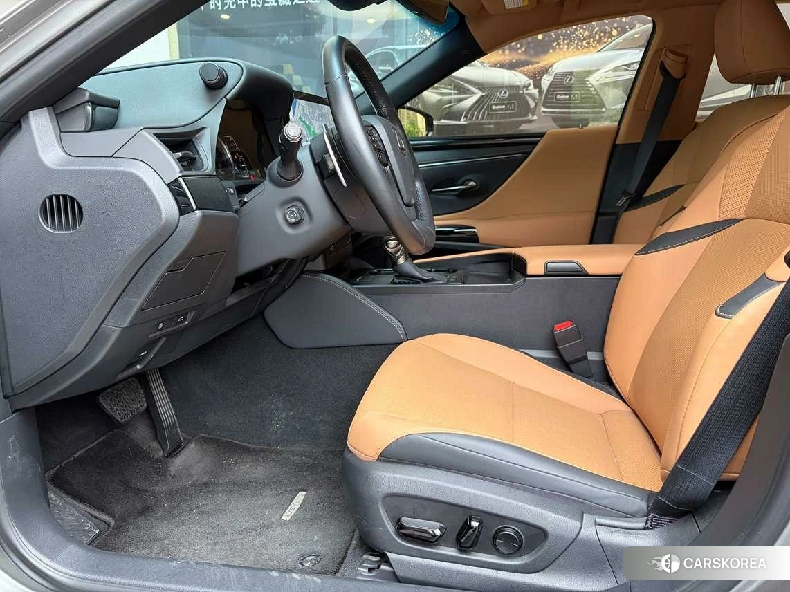 Lexus ES id 4467463 из Китая 11