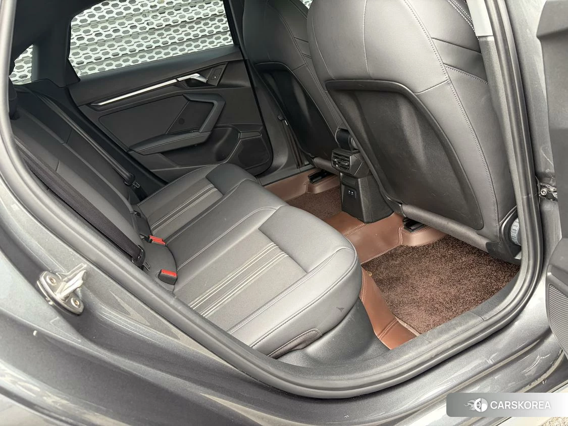 Audi A3 id 4405814 из Китая 16
