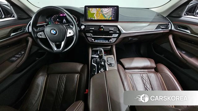 BMW 5 Series (G30) id 3941934 из Кореи 17