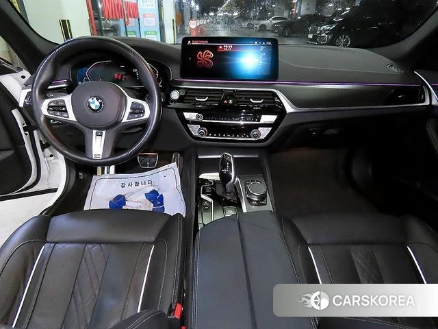 BMW 5 Series (G30) id 3914844 из Кореи 17