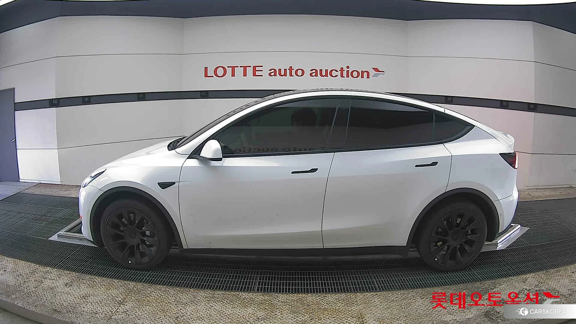 Tesla Model Y Long Range id 3882119 из Кореи 34