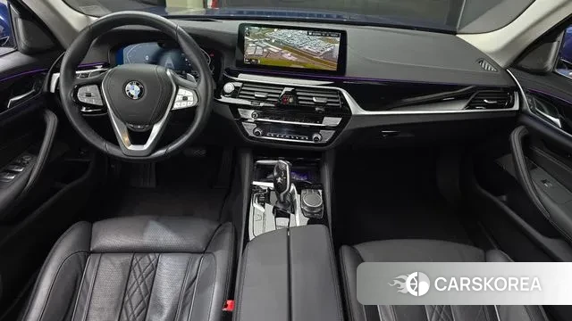 BMW 5 Series (G30) id 3788302 из Кореи 17