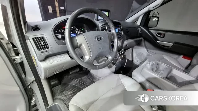 Hyundai The New Grand Starex id 2976915 из Кореи 17