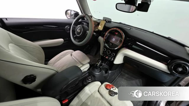 Mini Cooper S id 3838850 из Кореи 17