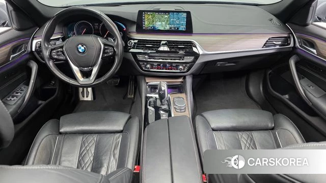 BMW 5 Series (G30) id 4311134 из Кореи 17