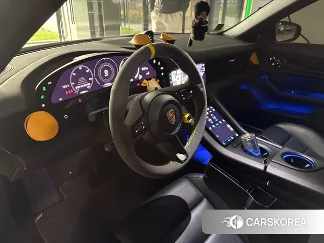 Porsche Taycan id 3406931 из Кореи 8