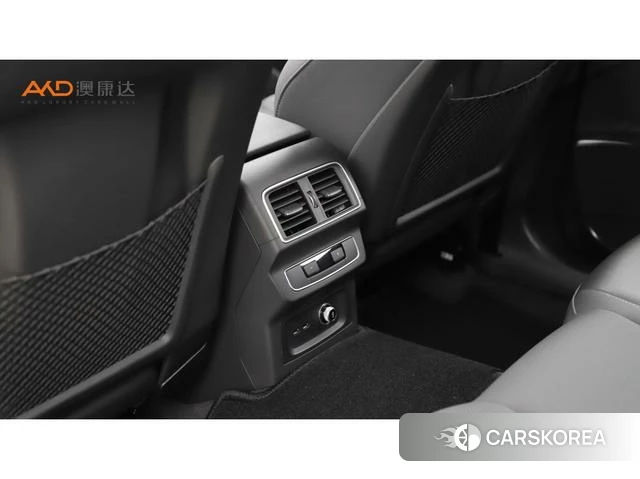 Audi Q5L id 4306919 из Китая 7