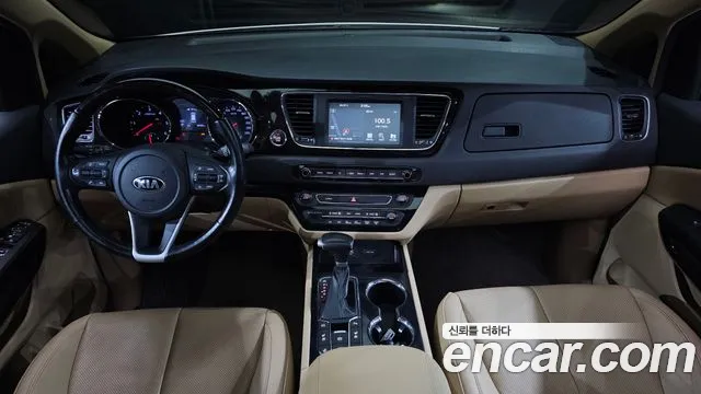 Kia The New Carnival id 2431502 из Кореи 17