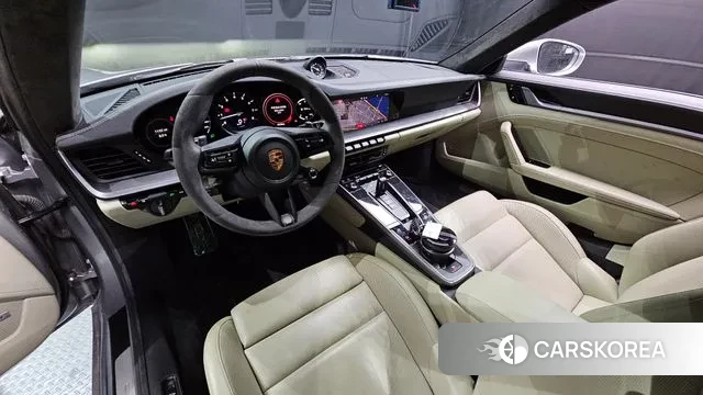 Porsche 911(992) id 3422256 из Кореи 17