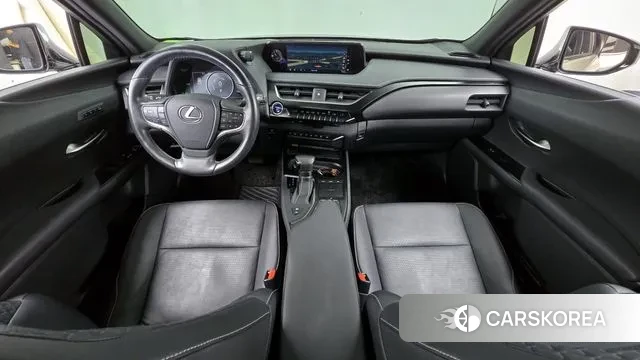 Lexus UX250h id 3055378 из Кореи 17