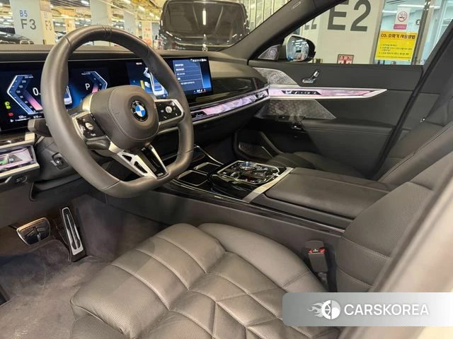 BMW 7 Series (G70) id 3838031 из Кореи 17