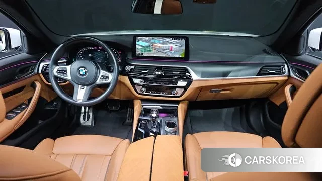 BMW 5 Series (G30) id 3576922 из Кореи 17