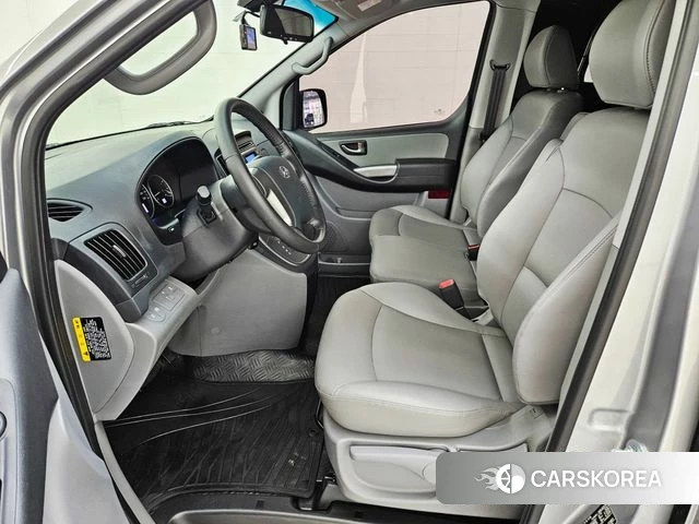 Hyundai The New Grand Starex id 3954751 из Кореи 17