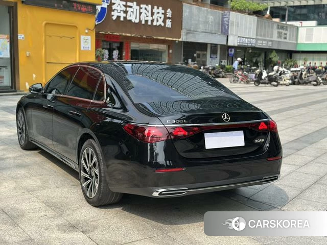 Mercedes-Benz E-class id 4277798 из Китая 13