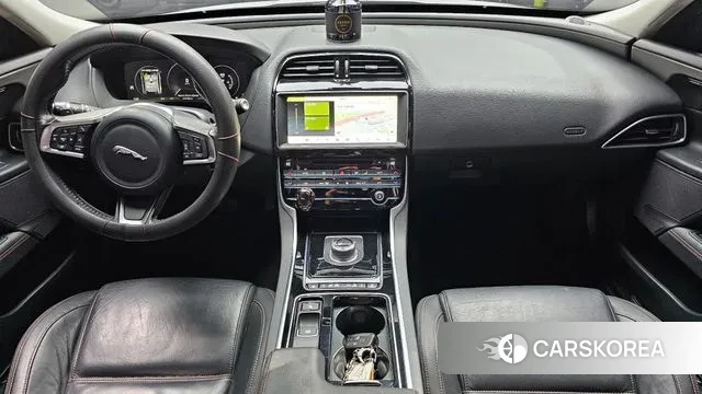 Jaguar XE id 3622656 из Кореи 17