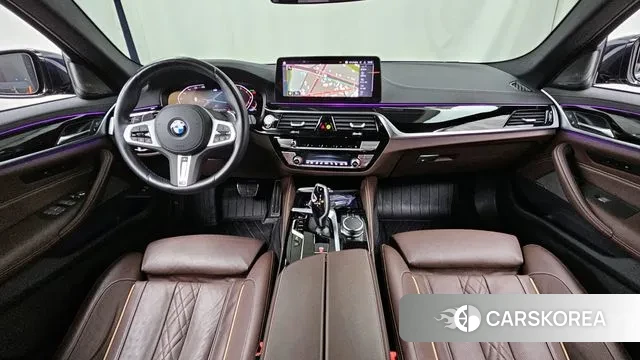 BMW 5 Series (G30) id 3389042 из Кореи 17