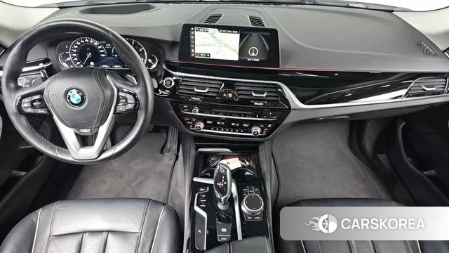 BMW 5 Series (G30) id 3418148 из Кореи 17