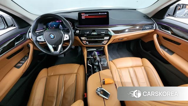 BMW 5 Series (G30) id 3866479 из Кореи 17