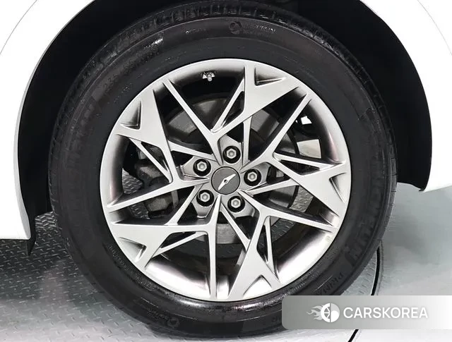 Genesis GV70 id 3513840 из Кореи 17