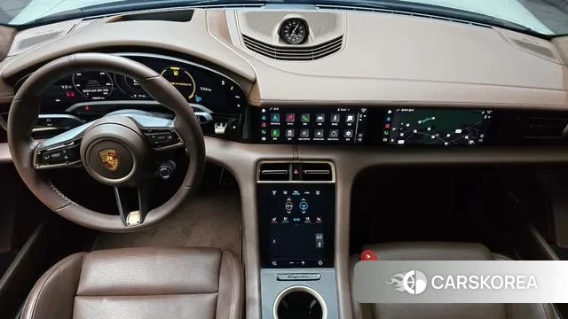 Porsche Taycan id 3546099 из Кореи 17