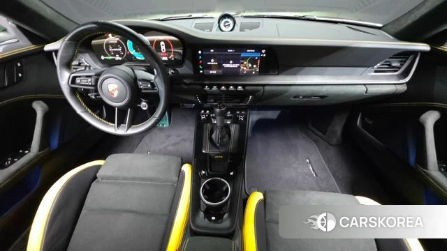 Porsche 911(992) id 4432230 из Кореи 17