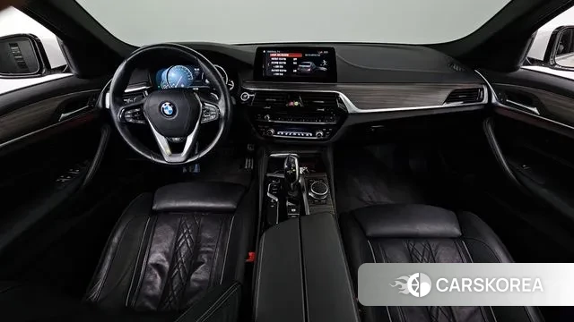 BMW 5 Series (G30) id 3297791 из Кореи 17