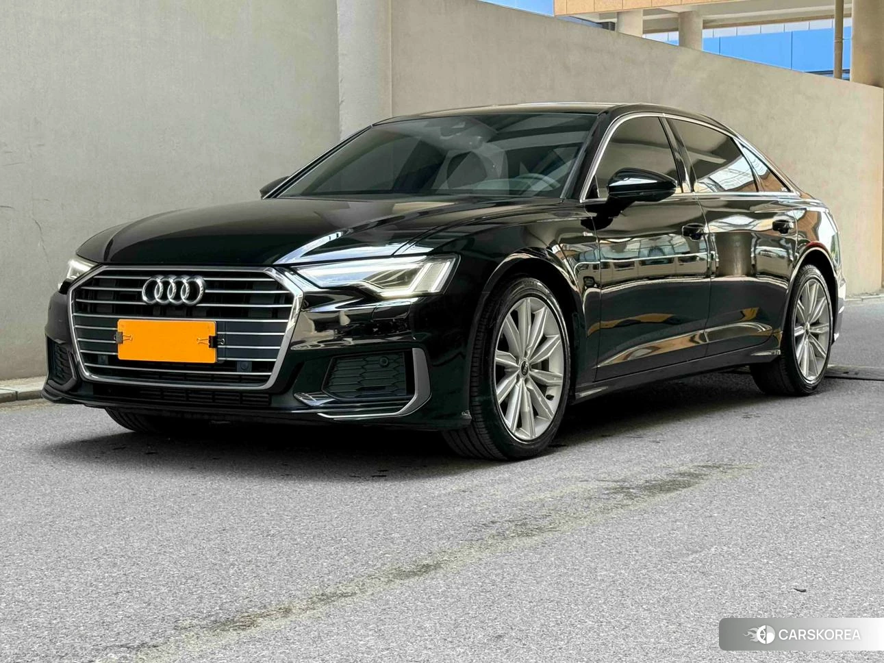 Audi A6L id 4514758 из Китая 8