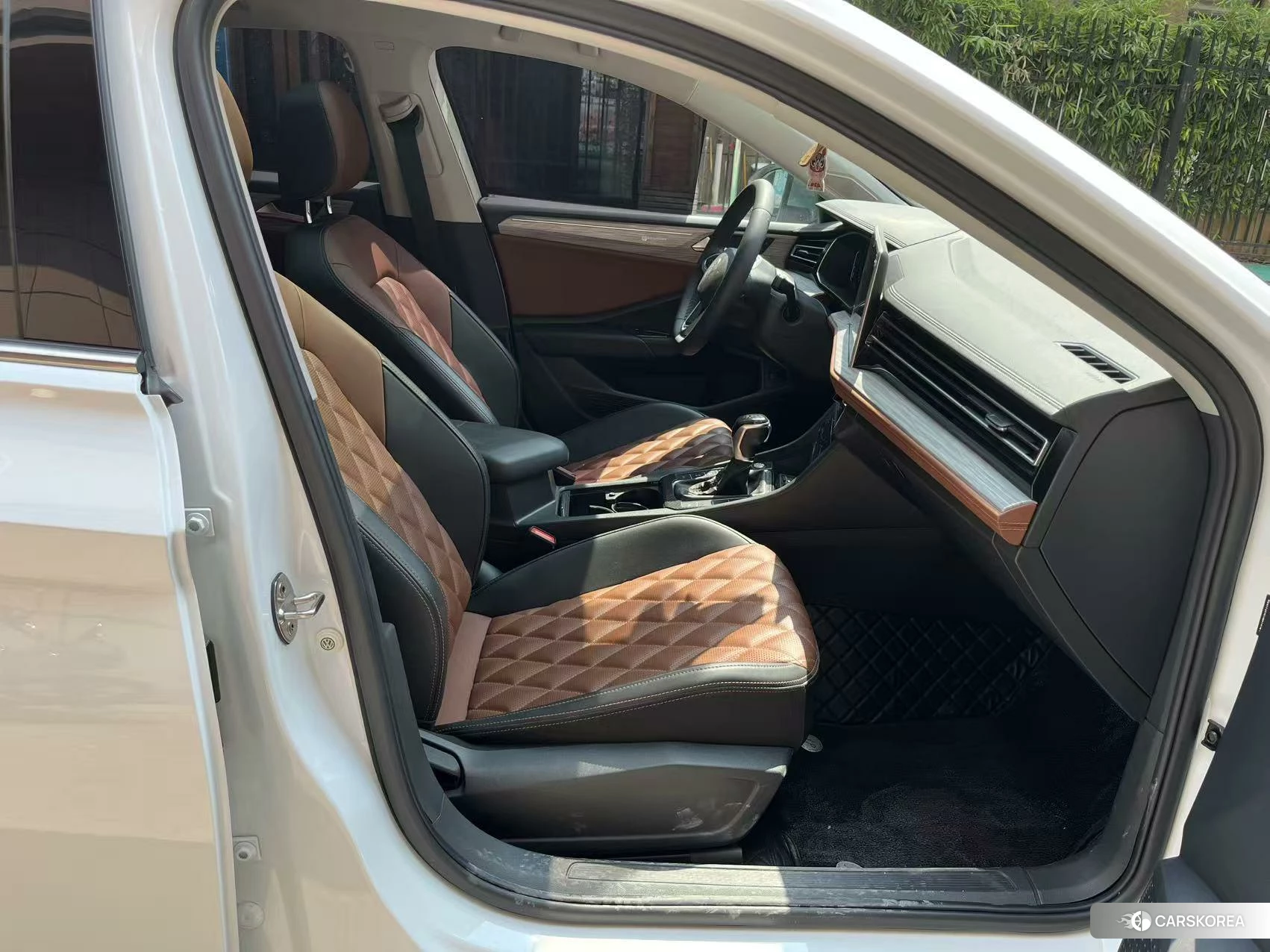 Volkswagen Sagitar id 4426547 из Китая 8