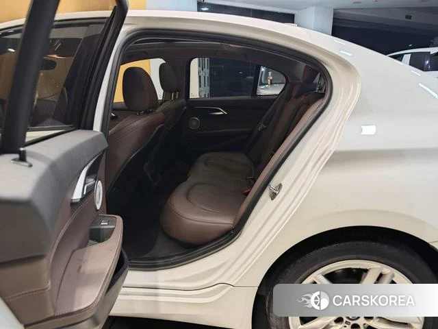 BMW 1 series id 4227913 из Китая 33