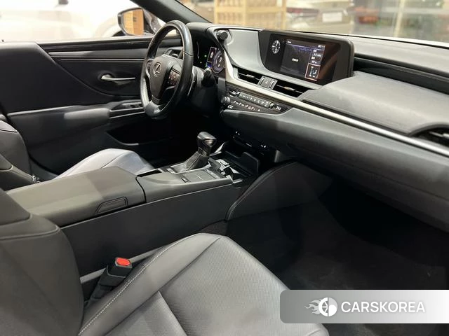 Lexus ES id 4213465 из Китая 15