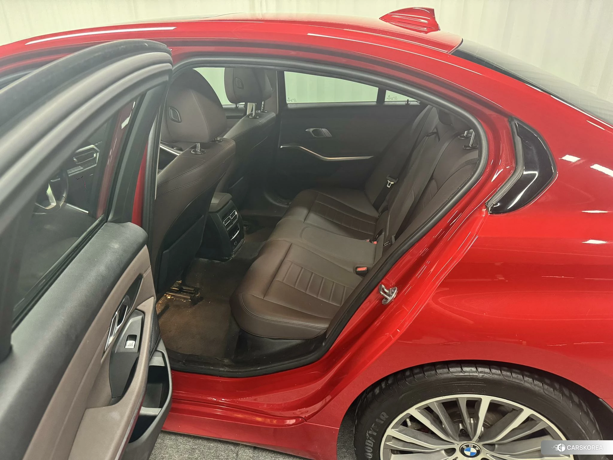 BMW 3 series id 4468180 из Китая 17
