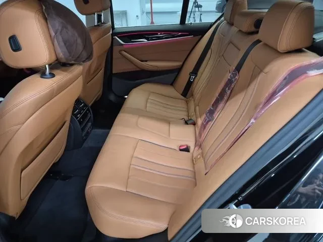 BMW 5 Series (G30) id 3661275 из Кореи 16